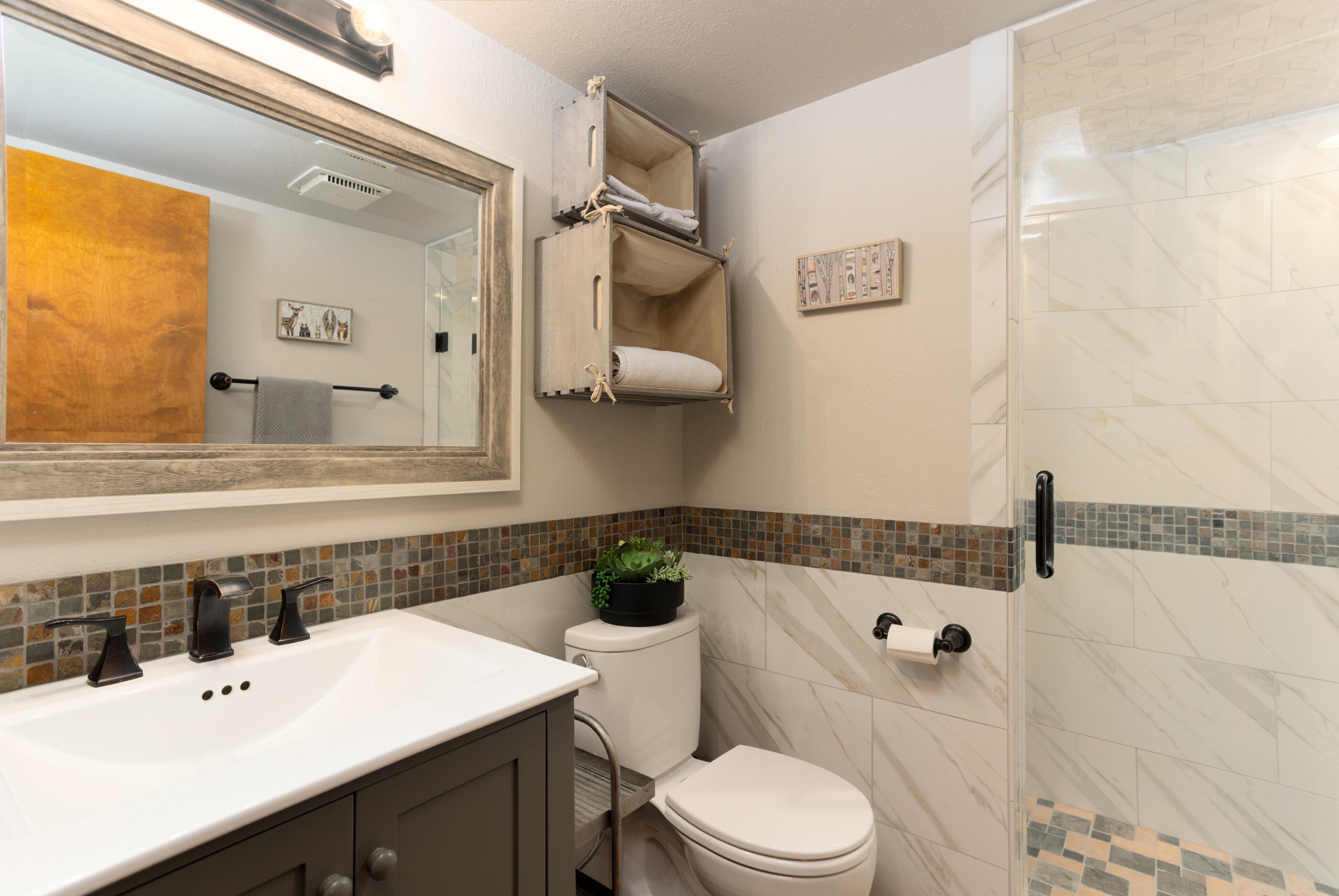 18155 Timber Lane Sunriver, OR 97707 - Photo 17 of 26 Second remodeled bathroom