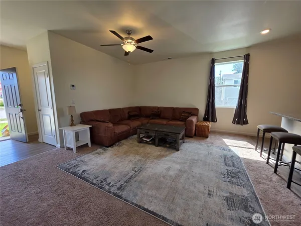 $3,000 | 28412 77th Drive Northwest, Stanwood, WA 98292