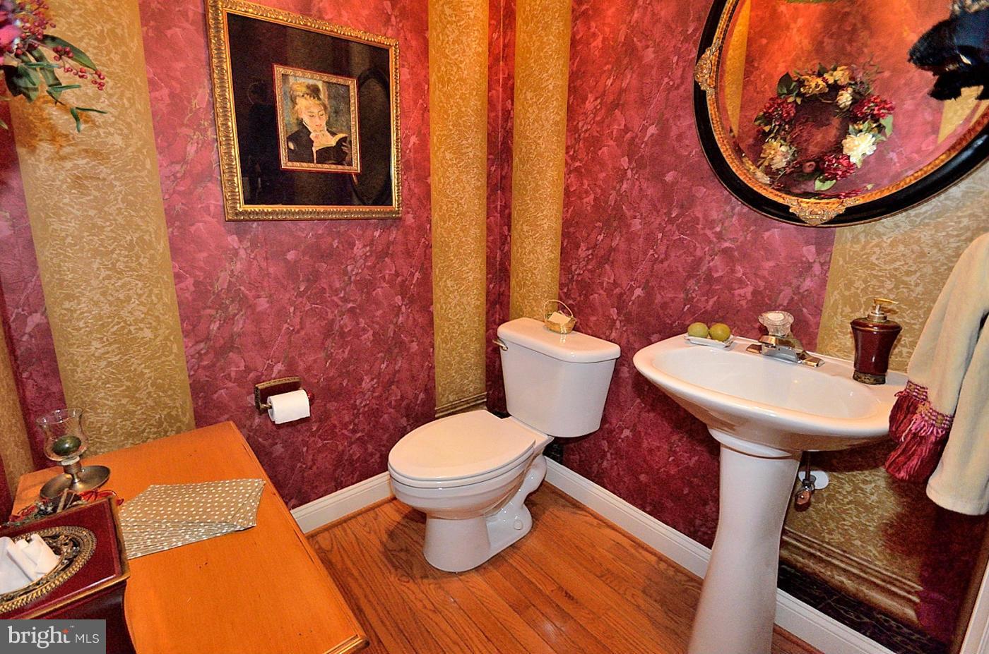 8556 Bauer Circle Springfield, VA 22152 - Photo 12 of 30 Bath
