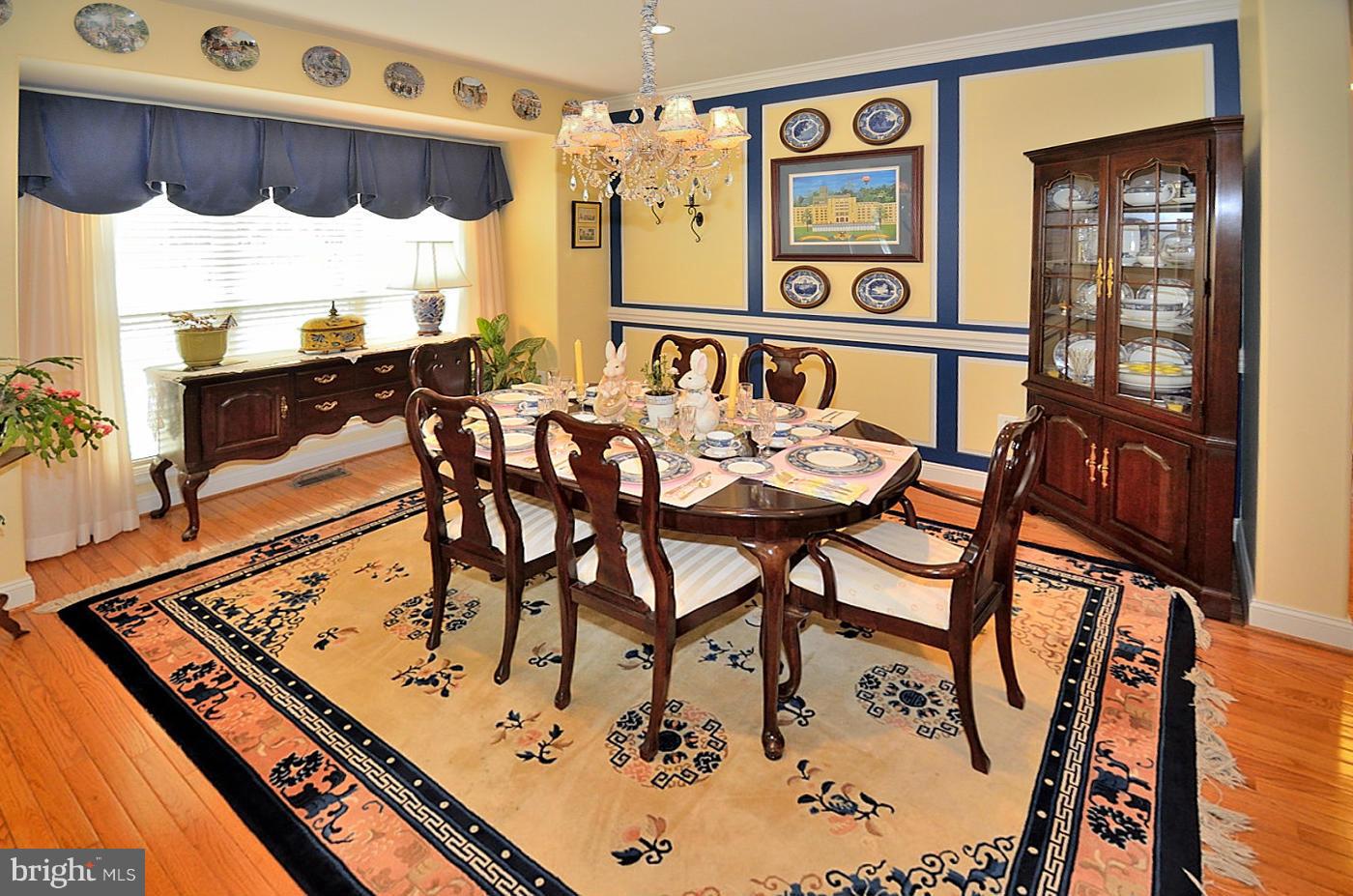 8556 Bauer Circle Springfield, VA 22152 - Photo 10 of 30 Dining Room