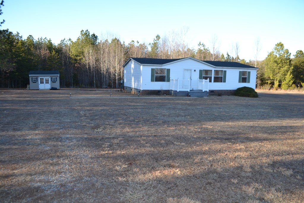 2033 Nursery Road Pamplin, VA 23958 - Photo 7 of 12 Gallery Image 7