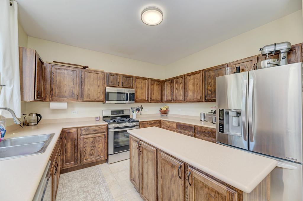 567 Declaration Lane Aurora, IL 60502 - Photo 12 of 25