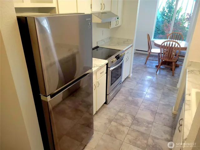 $347,950 | 18100 15th Avenue Northeast, Unit C218, Shoreline, WA 98155