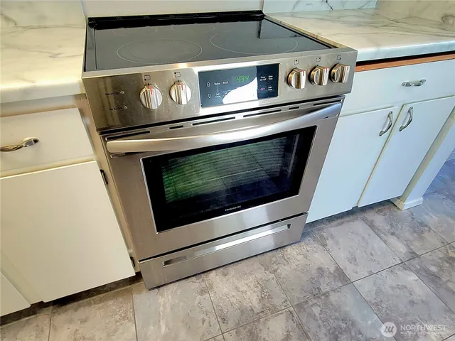 $347,950 | 18100 15th Avenue Northeast, Unit C218, Shoreline, WA 98155