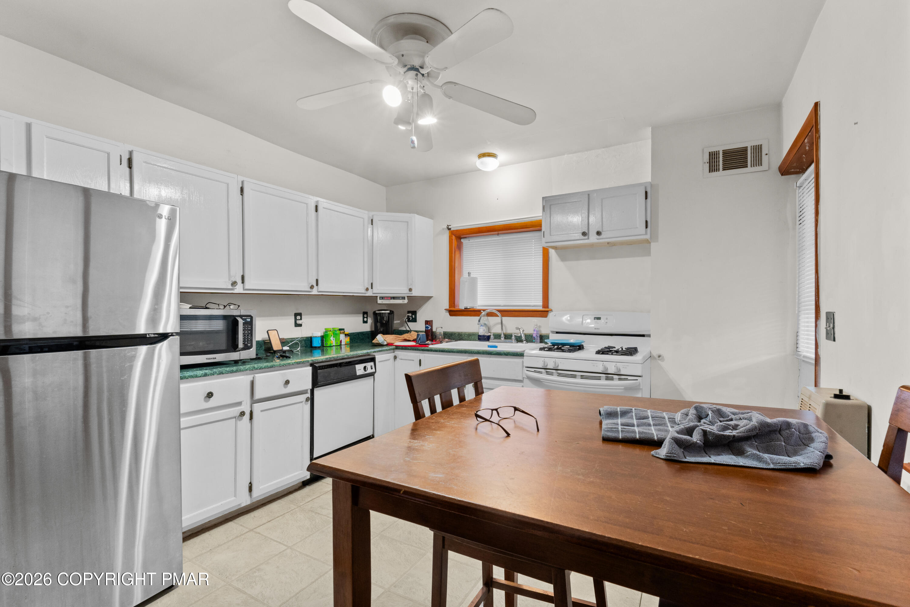 2016 Price Street Scranton, PA 18504 - Photo 21 of 23 DSC00844