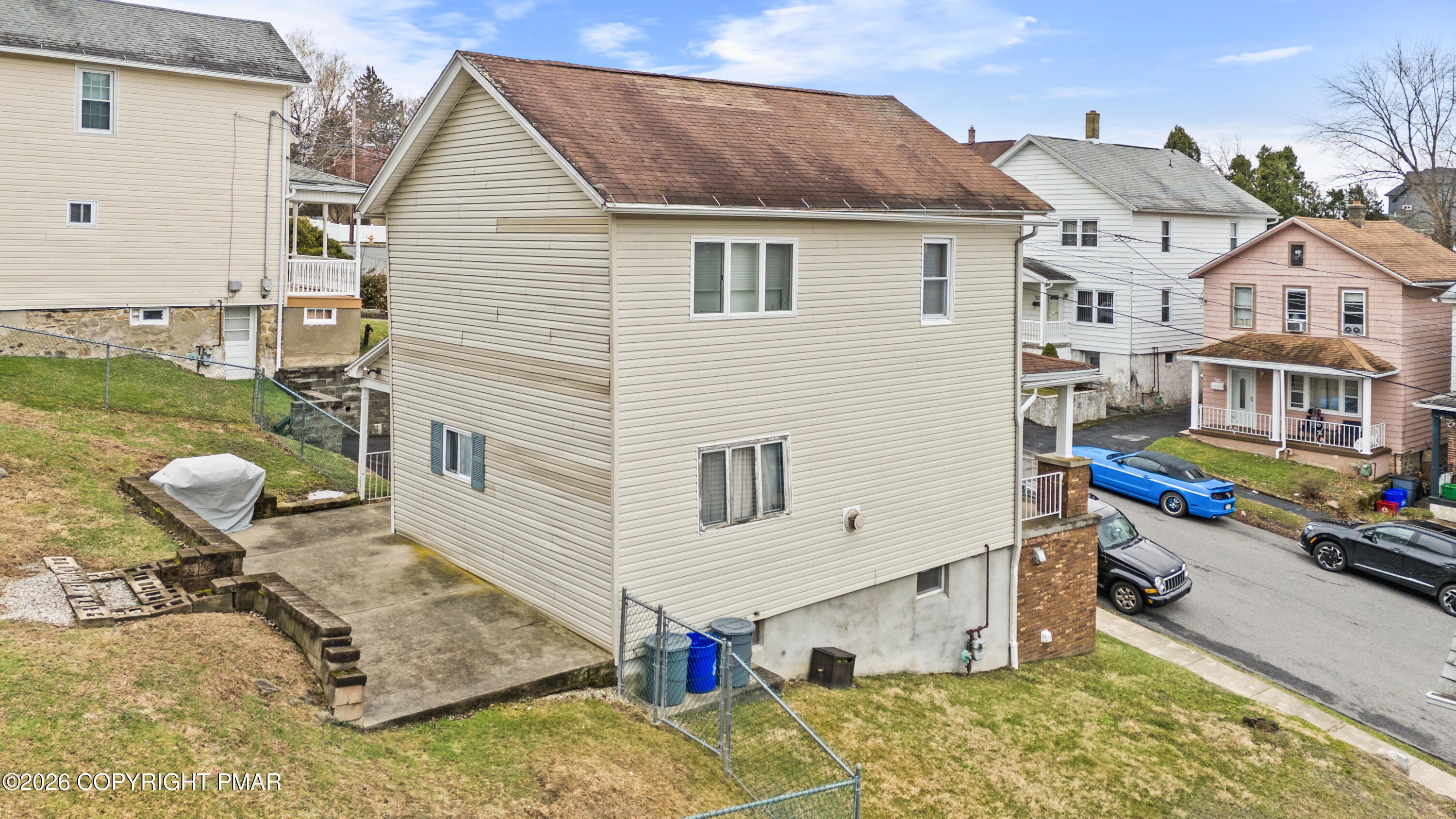 2016 Price Street Scranton, PA 18504 - Photo 7 of 23 DJI_20260321100503_0457_D