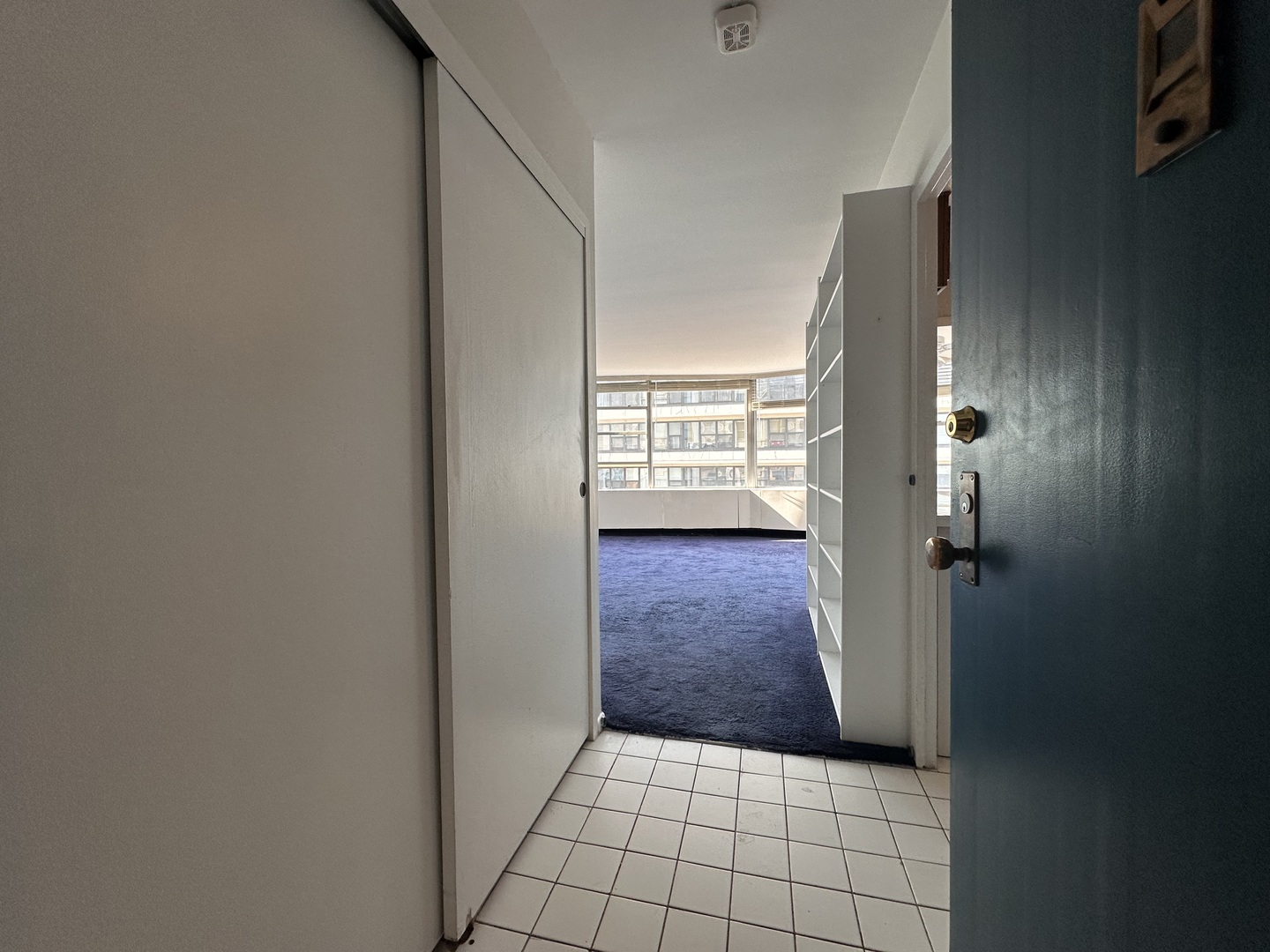 5757 North Sheridan Road, Unit 17C Chicago, IL 60660 - Photo 5 of 21