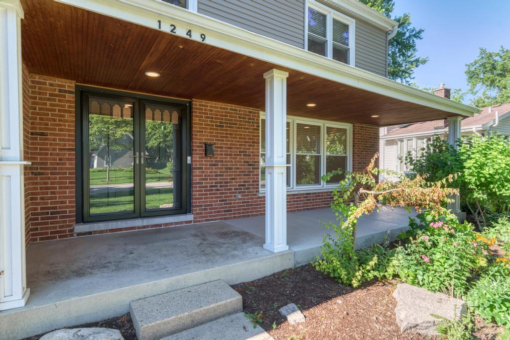1249 Stonegate Road Naperville, IL 60540 - Photo 6 of 49