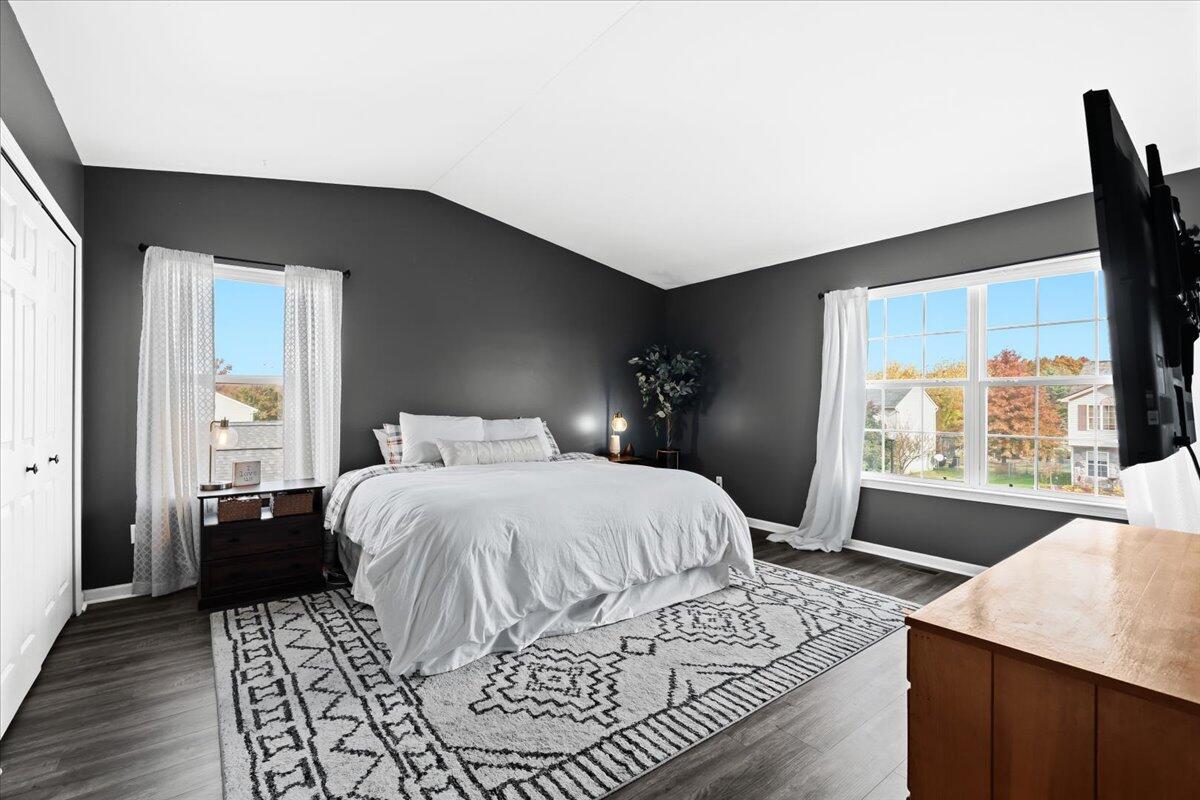 677 Ridgecrest Street Fenton, MI 48430 - Photo 17 of 31 Primary Bedroom