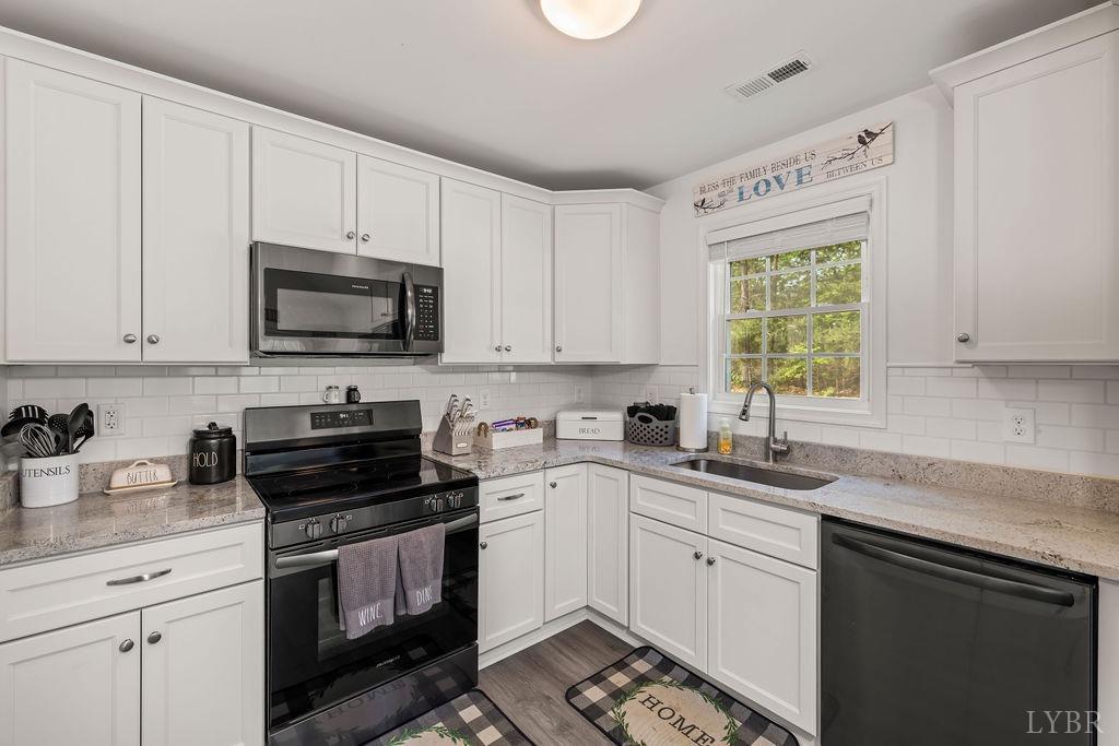 208 Samson Way Madison Heights, VA 24572 - Photo 15 of 44