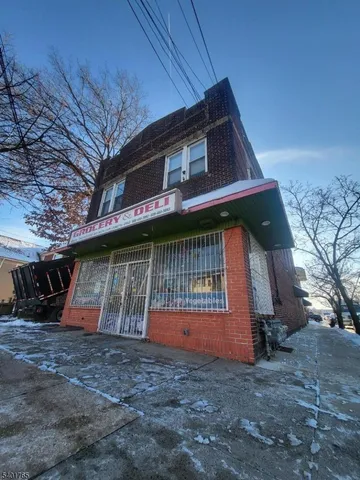 $3,300 | 536 Bayway, Elizabeth, NJ 07202