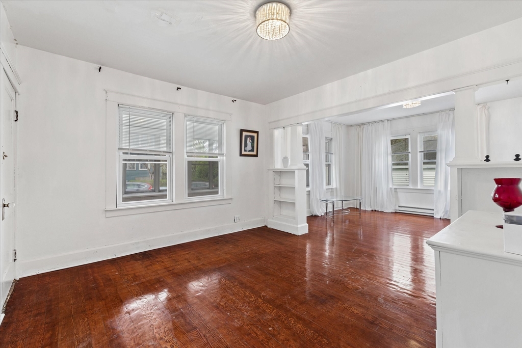 6 Emmanuel Street Webster, MA 01570 - Photo 7 of 35