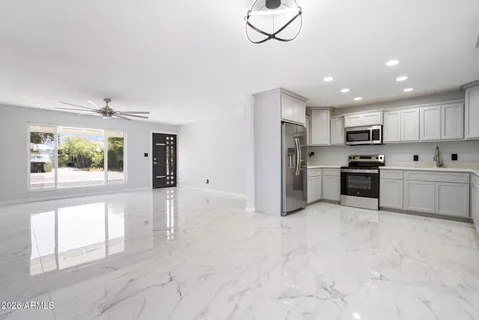 $420,000 | 9044 North 16th Drive, Phoenix, AZ 85021