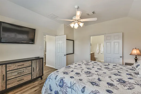 $3,680 | 1815 28th Street, Galveston, TX 77550