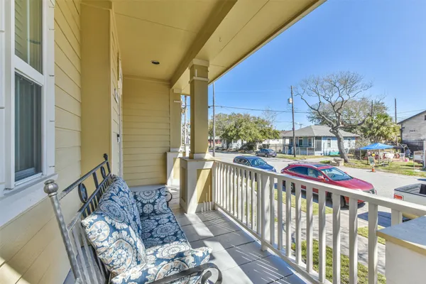 $3,680 | 1815 28th Street, Galveston, TX 77550