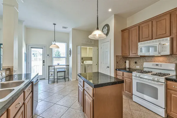 $3,680 | 1815 28th Street, Galveston, TX 77550