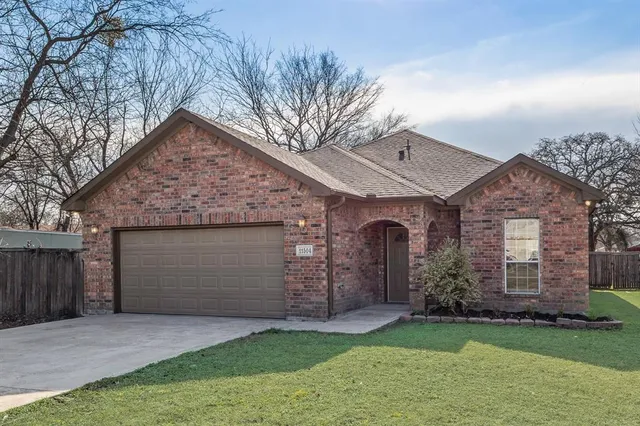 $319,999 | 11504 Seagoville Road, Balch Springs, TX 75180