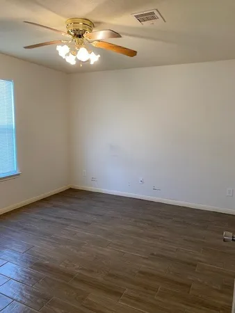 $215,000 | 5080 Hauna Lane, Dickinson, TX 77539