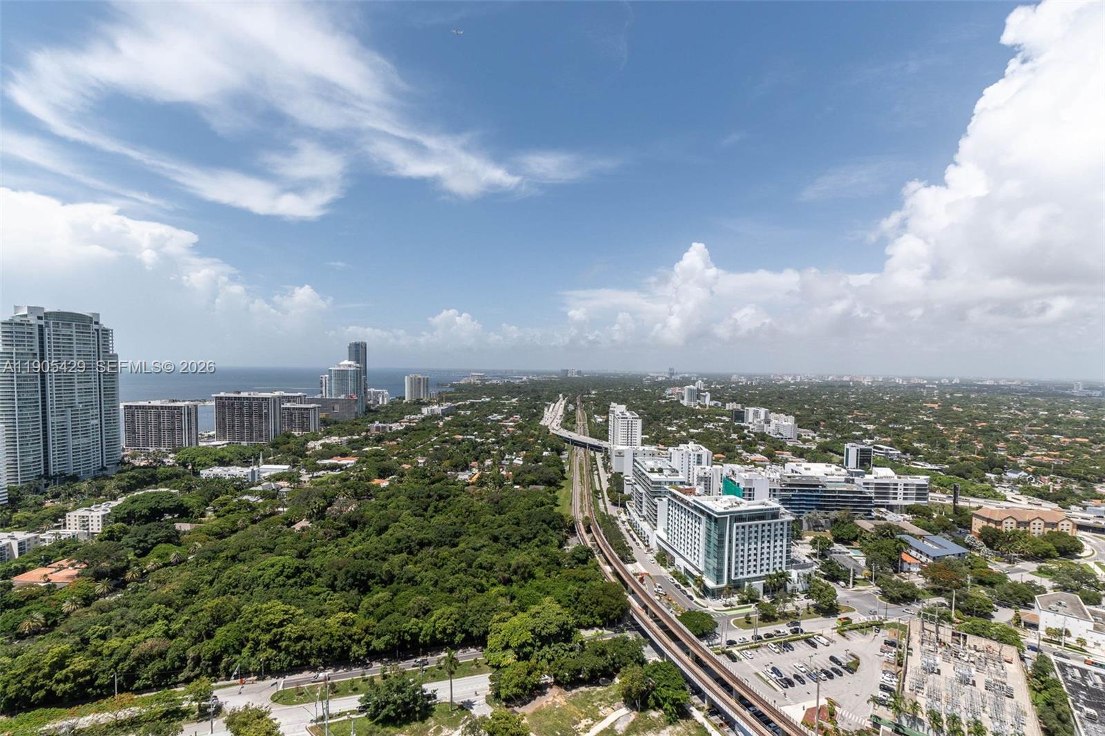 60 Southwest 13th Street, Unit 3401 Miami, FL 33130 - Photo 25 of 42 City view and water view.