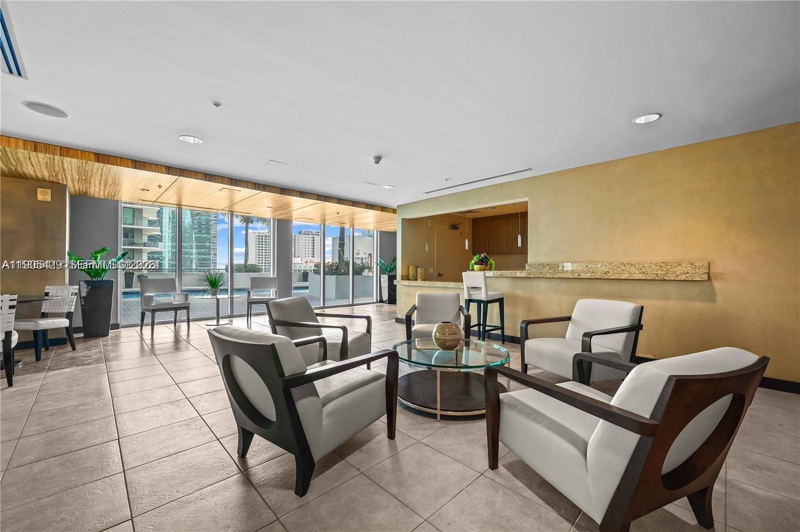 60 Southwest 13th Street, Unit 3401 Miami, FL 33130 - Photo 31 of 42 Common room