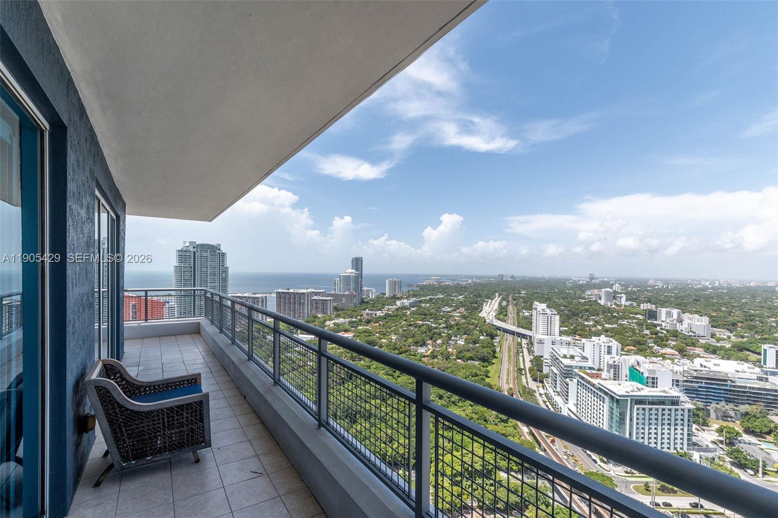 60 Southwest 13th Street, Unit 3401 Miami, FL 33130 - Photo 5 of 42
