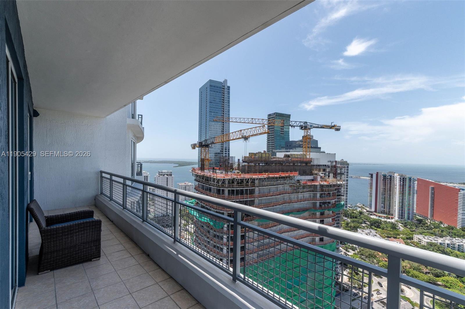 60 Southwest 13th Street, Unit 3401 Miami, FL 33130 - Photo 9 of 42 Enjoy Miami's Brickell area.