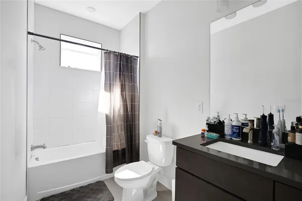 $6,000 | 2506 West Cleveland Street, Unit 9, Tampa, FL 33609