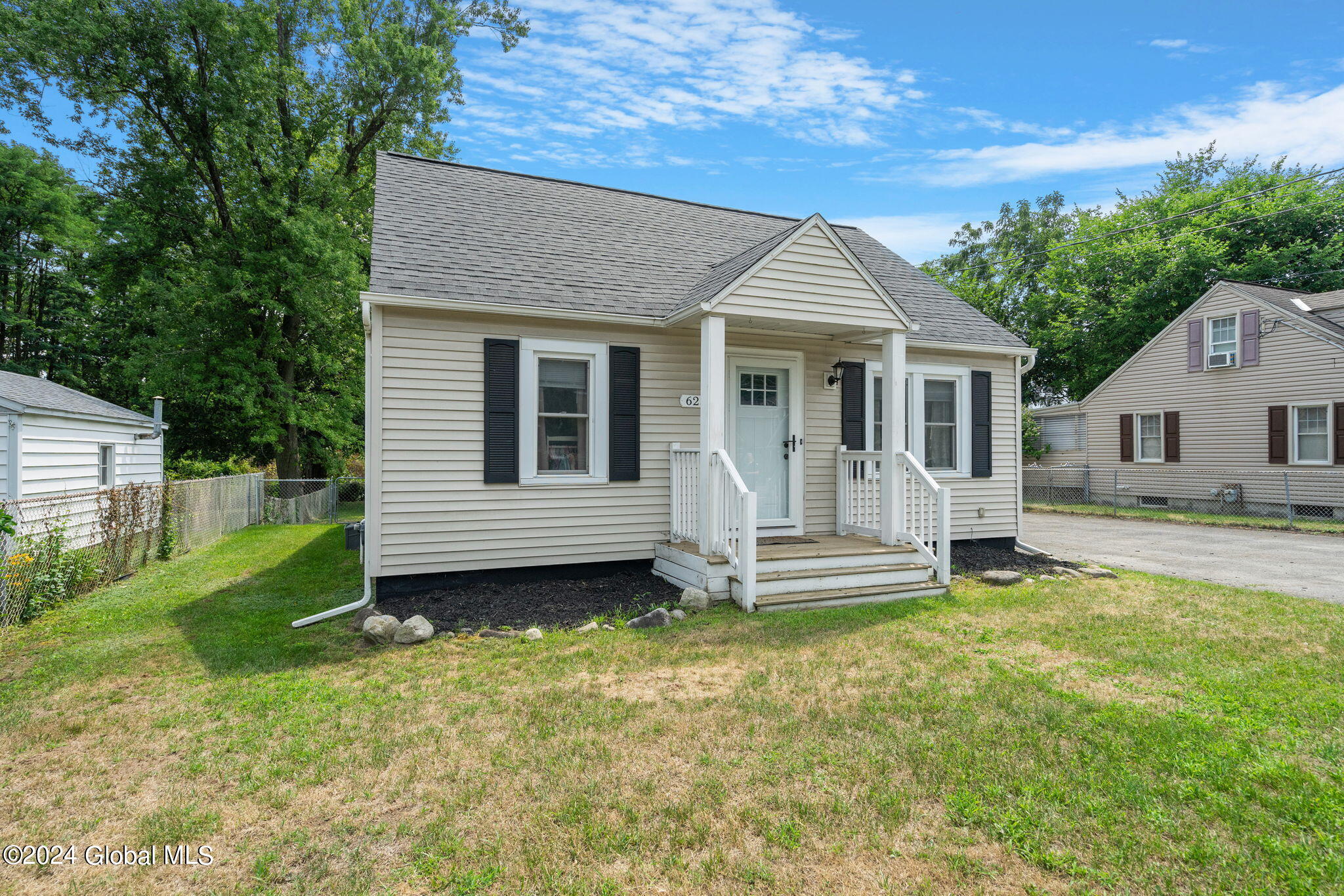 623 Mariaville Road Rotterdam, NY 12306 - Photo 4 of 53 4-web-or-mls-623-mariaville-rd