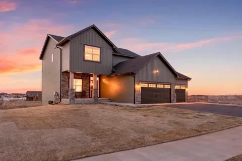 $565,000 | 4130 89th Street, Monticello, MN 55362