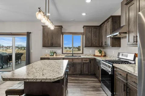 $565,000 | 4130 89th Street, Monticello, MN 55362