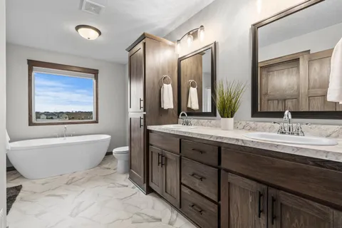 $565,000 | 4130 89th Street, Monticello, MN 55362