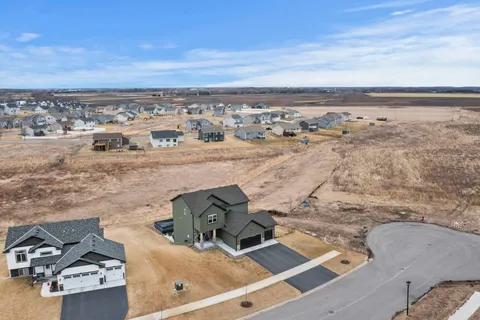 $565,000 | 4130 89th Street, Monticello, MN 55362