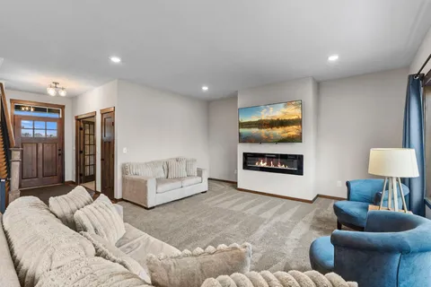 $565,000 | 4130 89th Street, Monticello, MN 55362