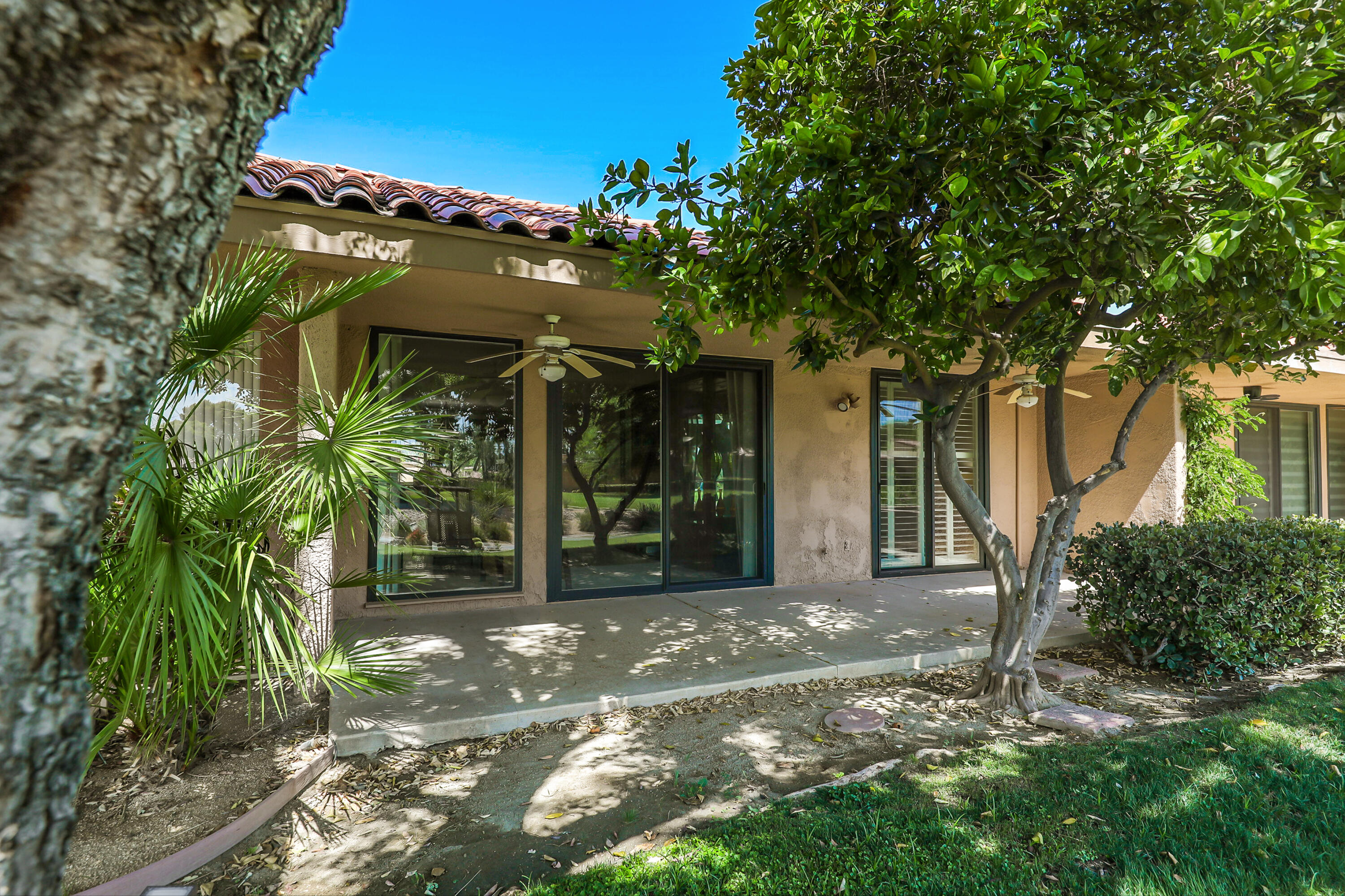 2 Haig Drive Rancho Mirage, CA 92270 - Photo 25 of 54 LARGE PATIO