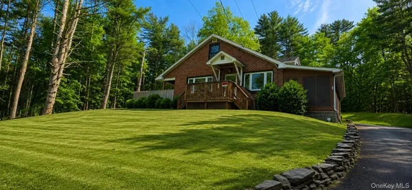 $379,000 | 52 Luxton Lake Road, Narrowsburg, NY 12764