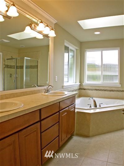 2728 233rd Place Southeast Bothell, WA 98021 - Photo 8 of 9