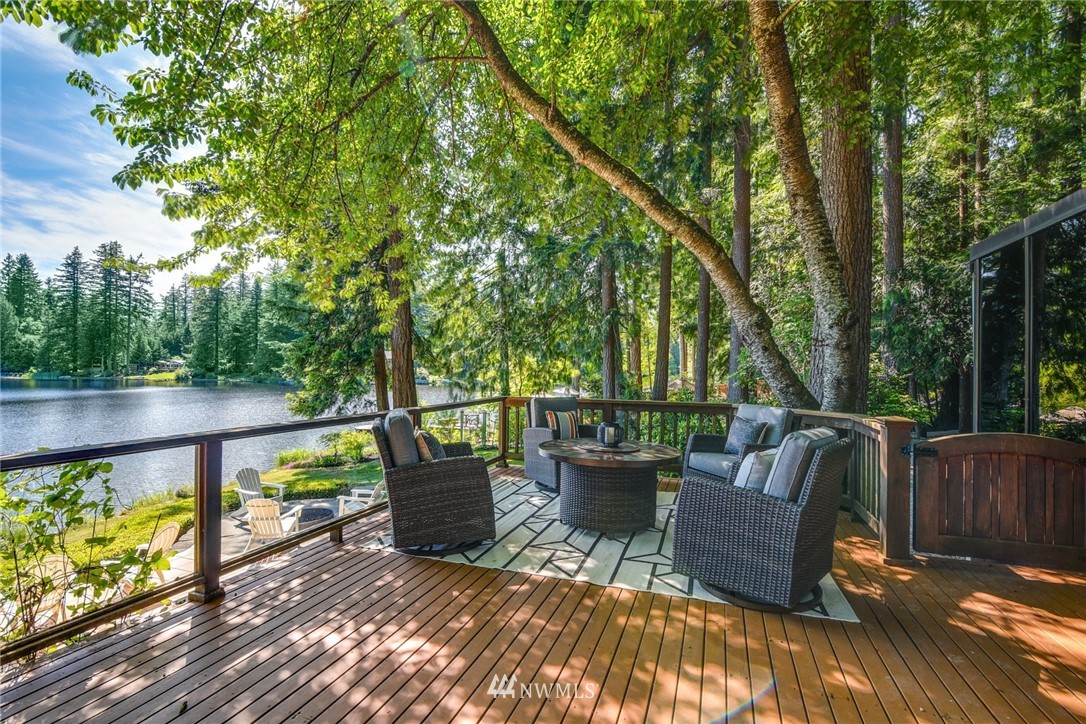 7319 Lake Alice Road Southeast Fall City, WA 98024 - Photo 13 of 32 Gallery Image 13