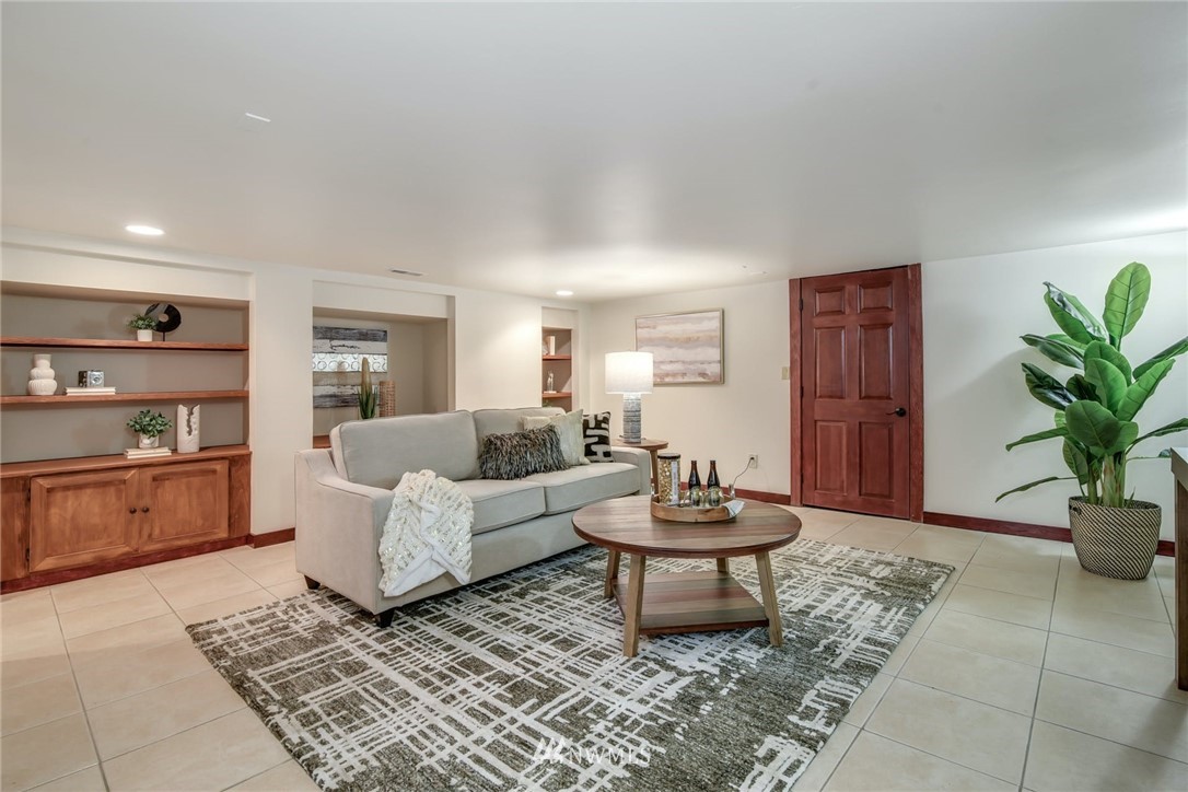7319 Lake Alice Road Southeast Fall City, WA 98024 - Photo 22 of 32 Gallery Image 22