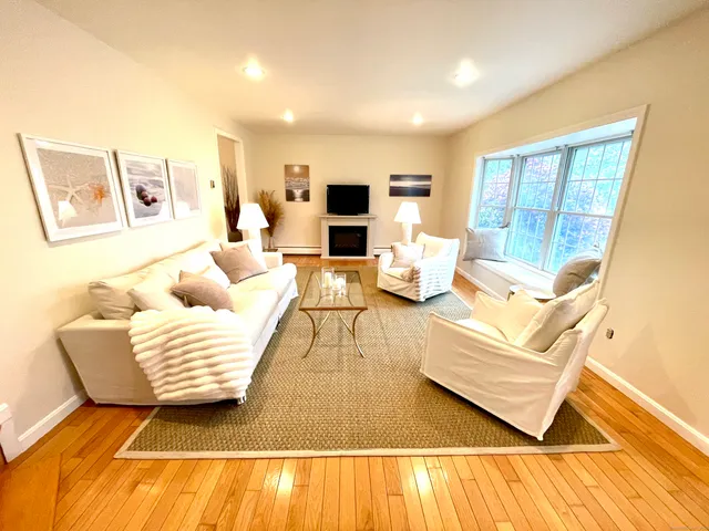 $4,500 | 84 Renee Drive, Stonington, CT 06379