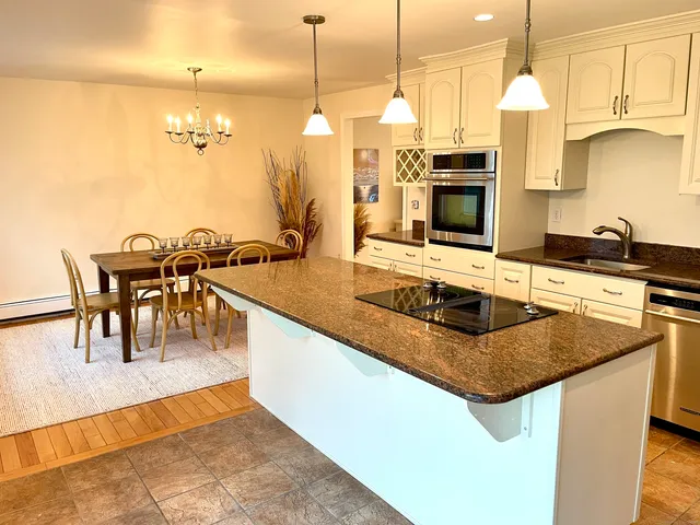 $4,500 | 84 Renee Drive, Stonington, CT 06379