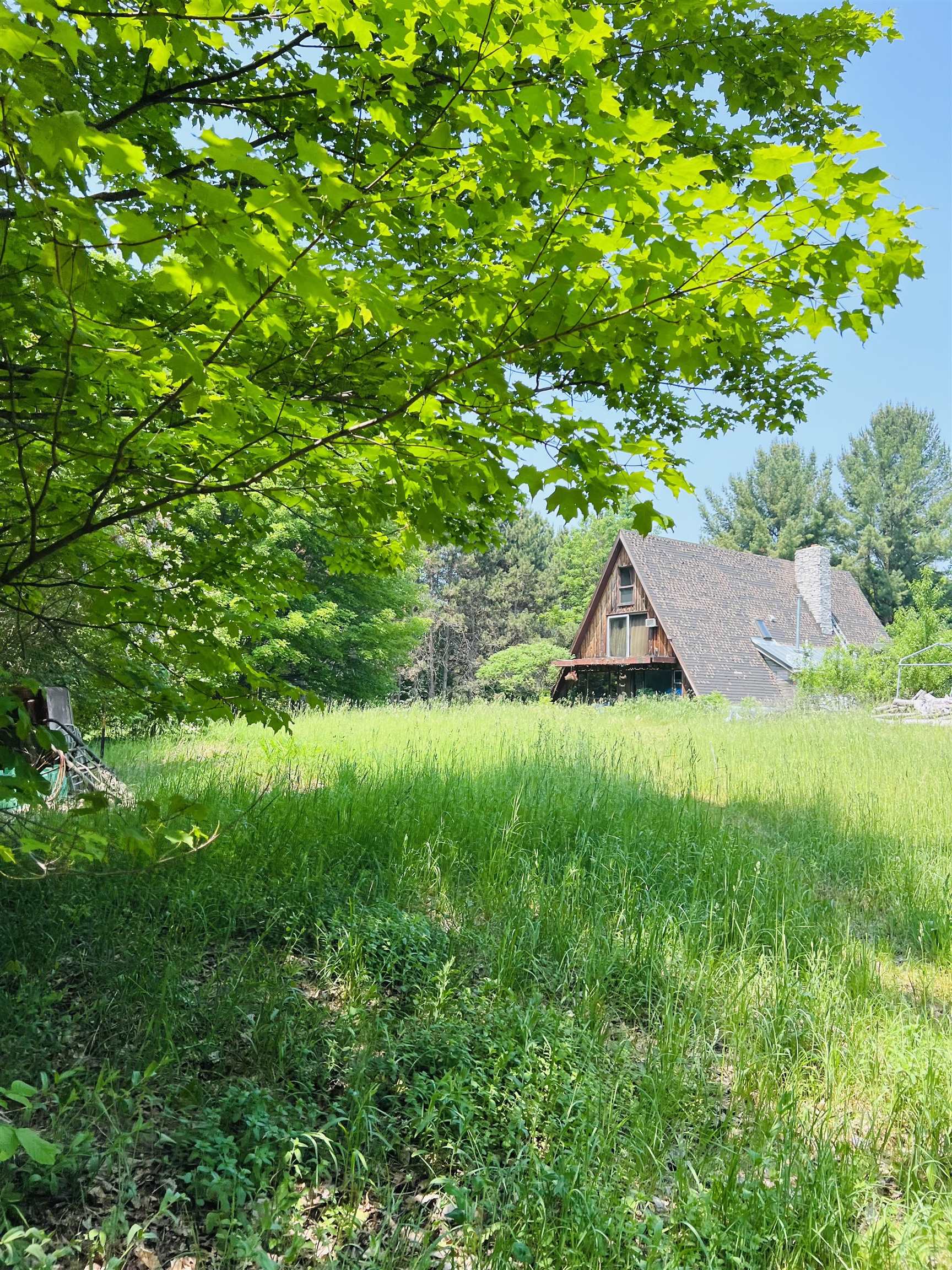 731 West Hlavka Road Maple City, MI 49664 - Photo 39 of 50 1911550-38.JPG
