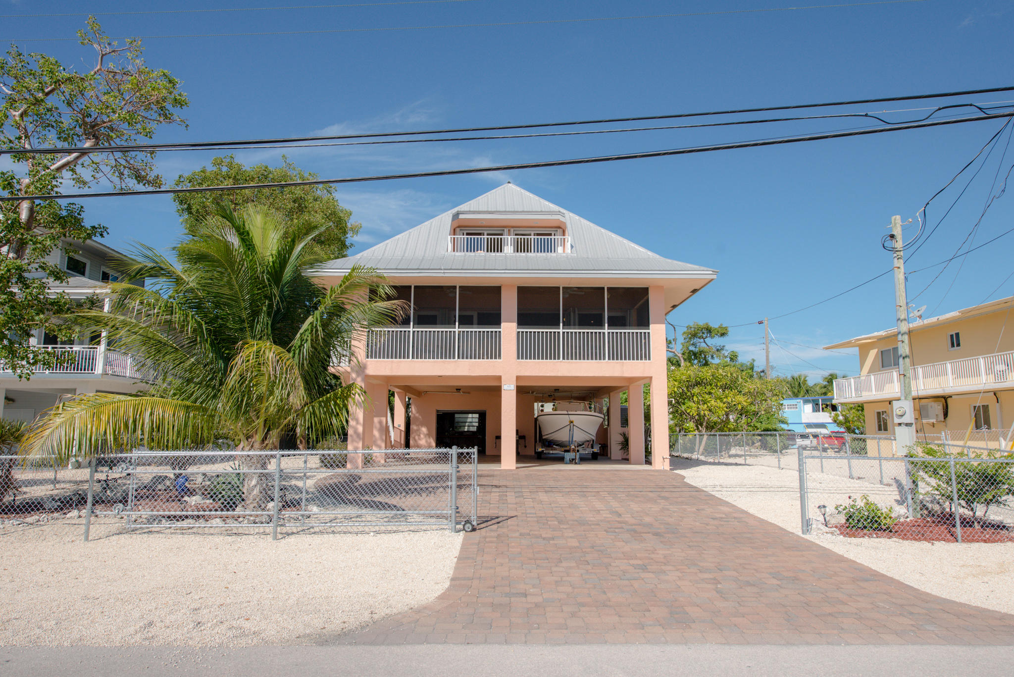 63 East Beach Road Tavernier, FL 33070 - Photo 2 of 25 Front