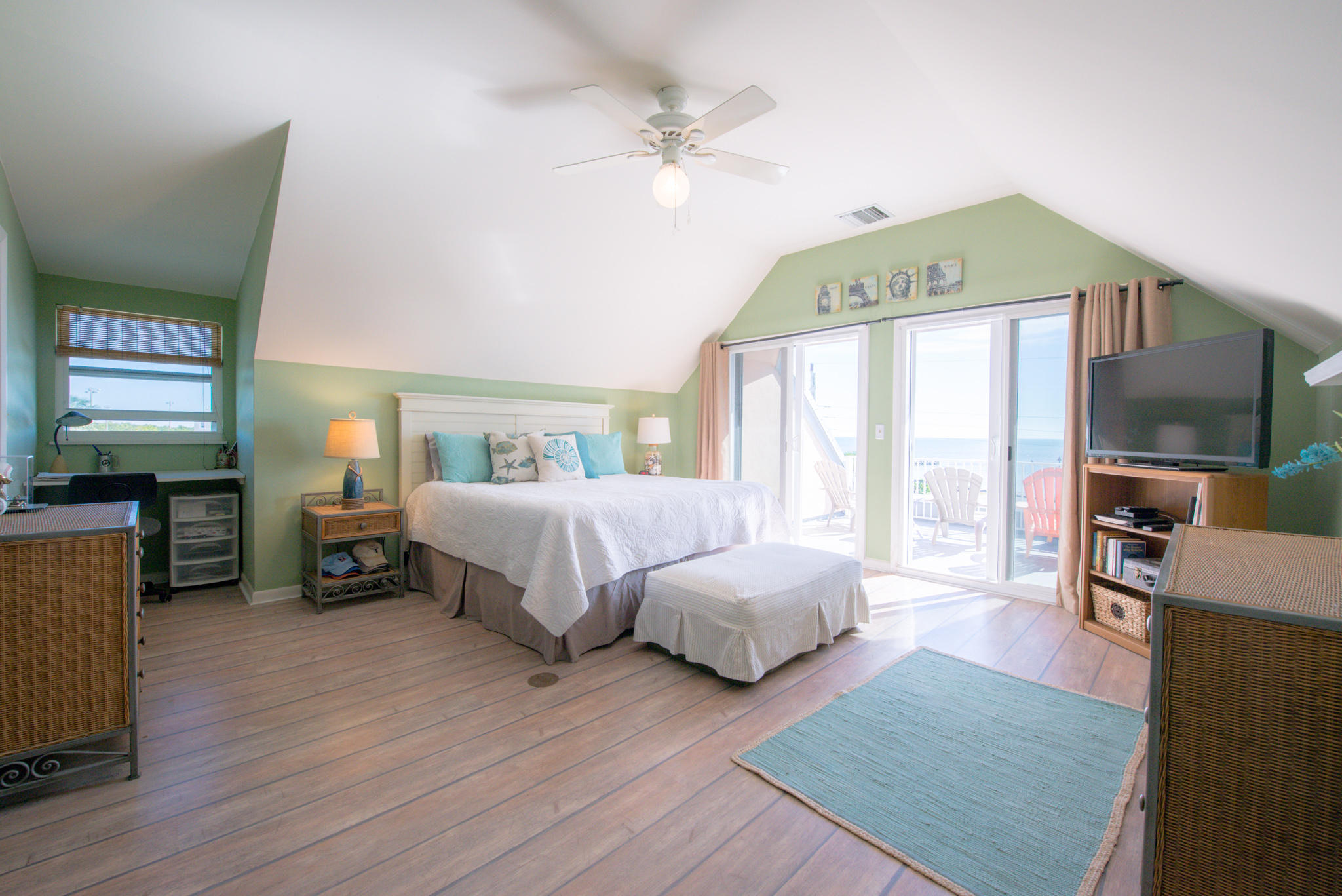 63 East Beach Road Tavernier, FL 33070 - Photo 11 of 25 Master