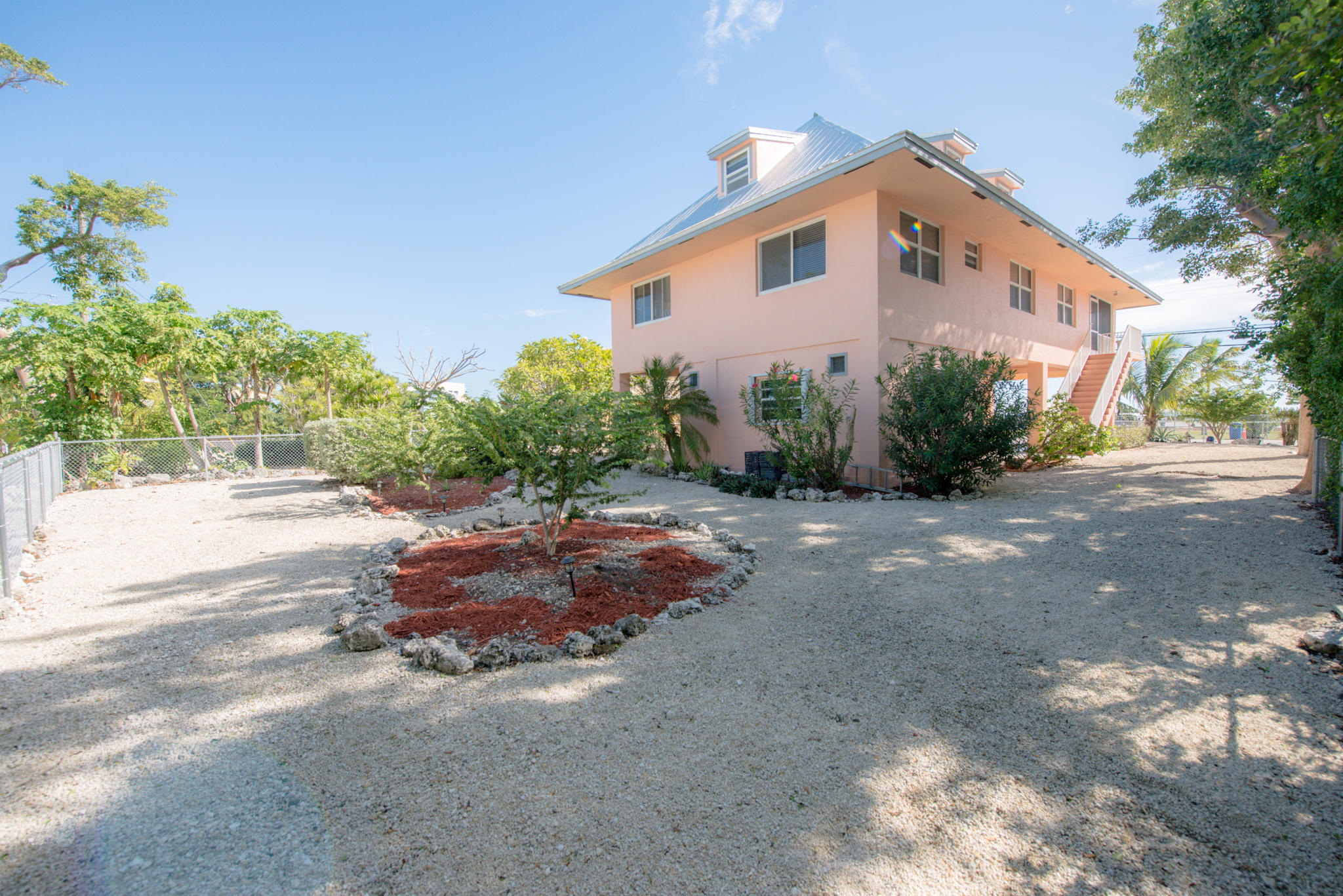 63 East Beach Road Tavernier, FL 33070 - Photo 20 of 25 Backyard