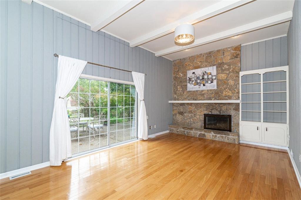 8739 Staghorn Road Indianapolis, IN 46260 - Photo 3 of 23 Gallery Image 3