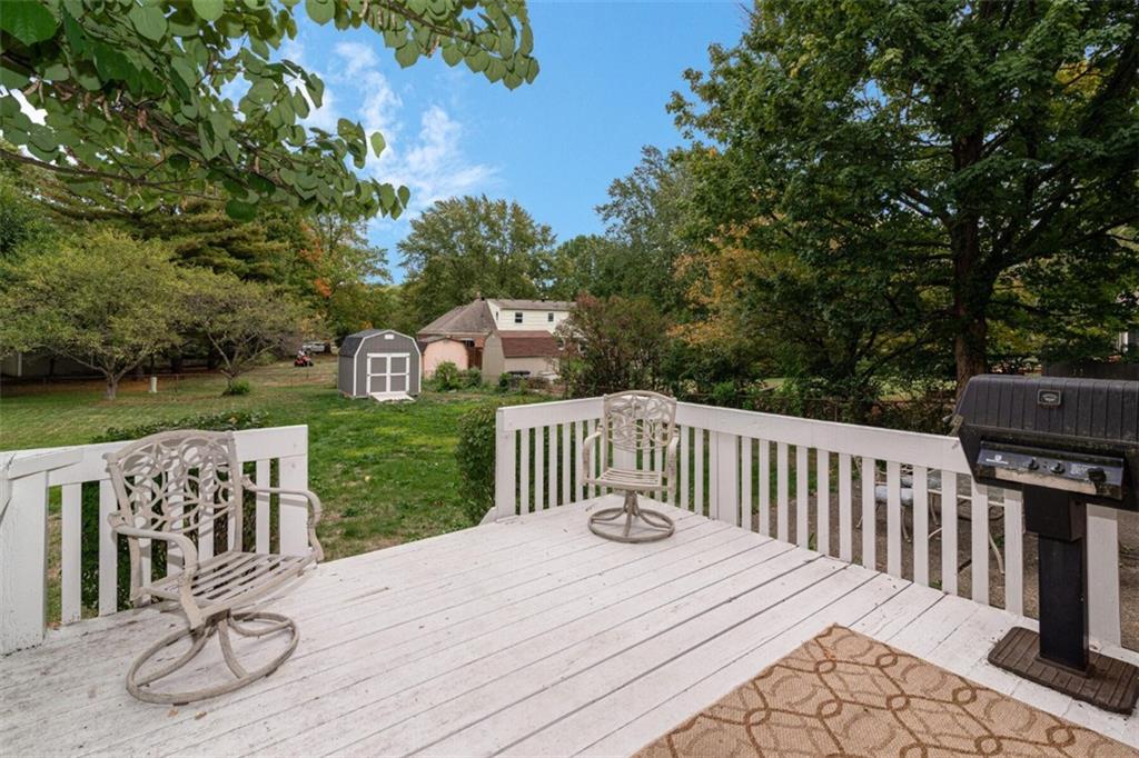8739 Staghorn Road Indianapolis, IN 46260 - Photo 21 of 23 Gallery Image 21