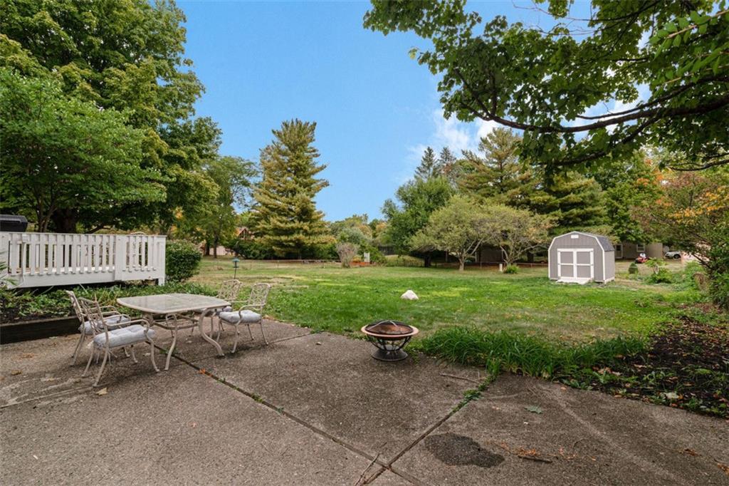 8739 Staghorn Road Indianapolis, IN 46260 - Photo 22 of 23 Gallery Image 22