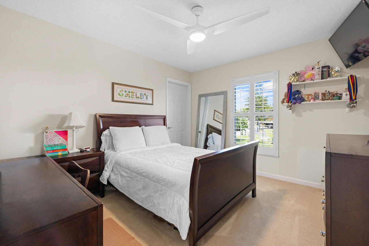 5064 Southeast Horseshoe Point Road Stuart, FL 34997 - Photo 15 of 38 5064 SE Horseshoe Pt-013