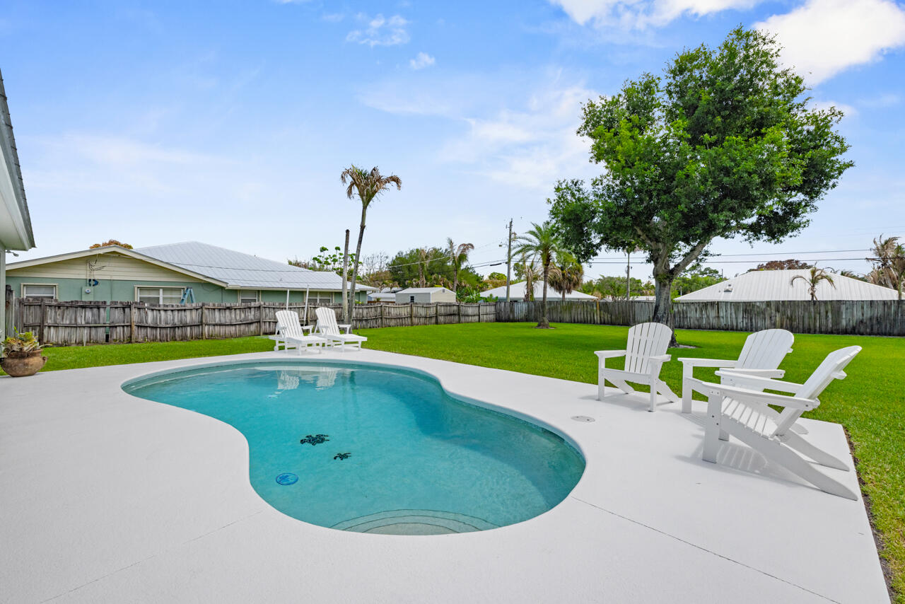 5064 Southeast Horseshoe Point Road Stuart, FL 34997 - Photo 23 of 38 5064 SE Horseshoe Pt-032