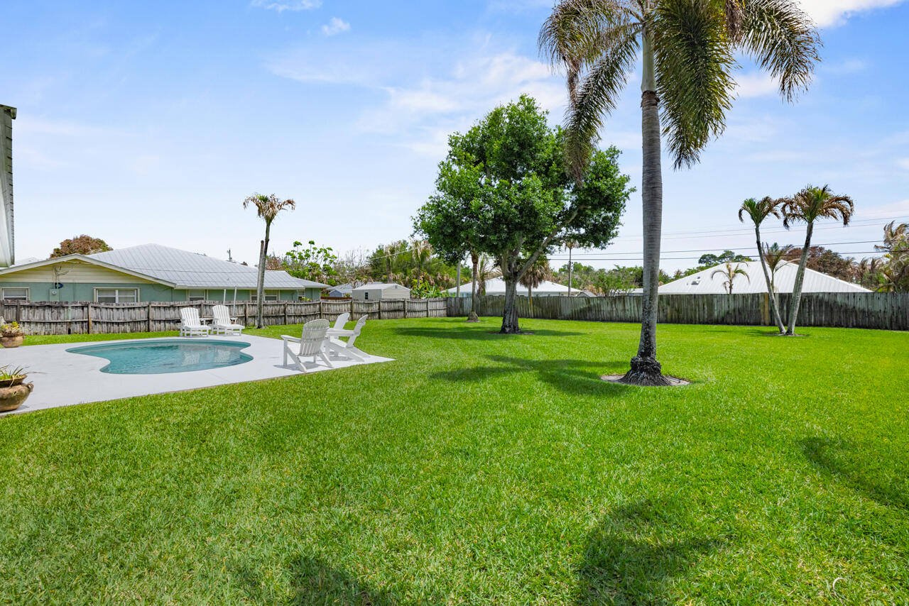 5064 Southeast Horseshoe Point Road Stuart, FL 34997 - Photo 26 of 38 5064 SE Horseshoe Pt-034